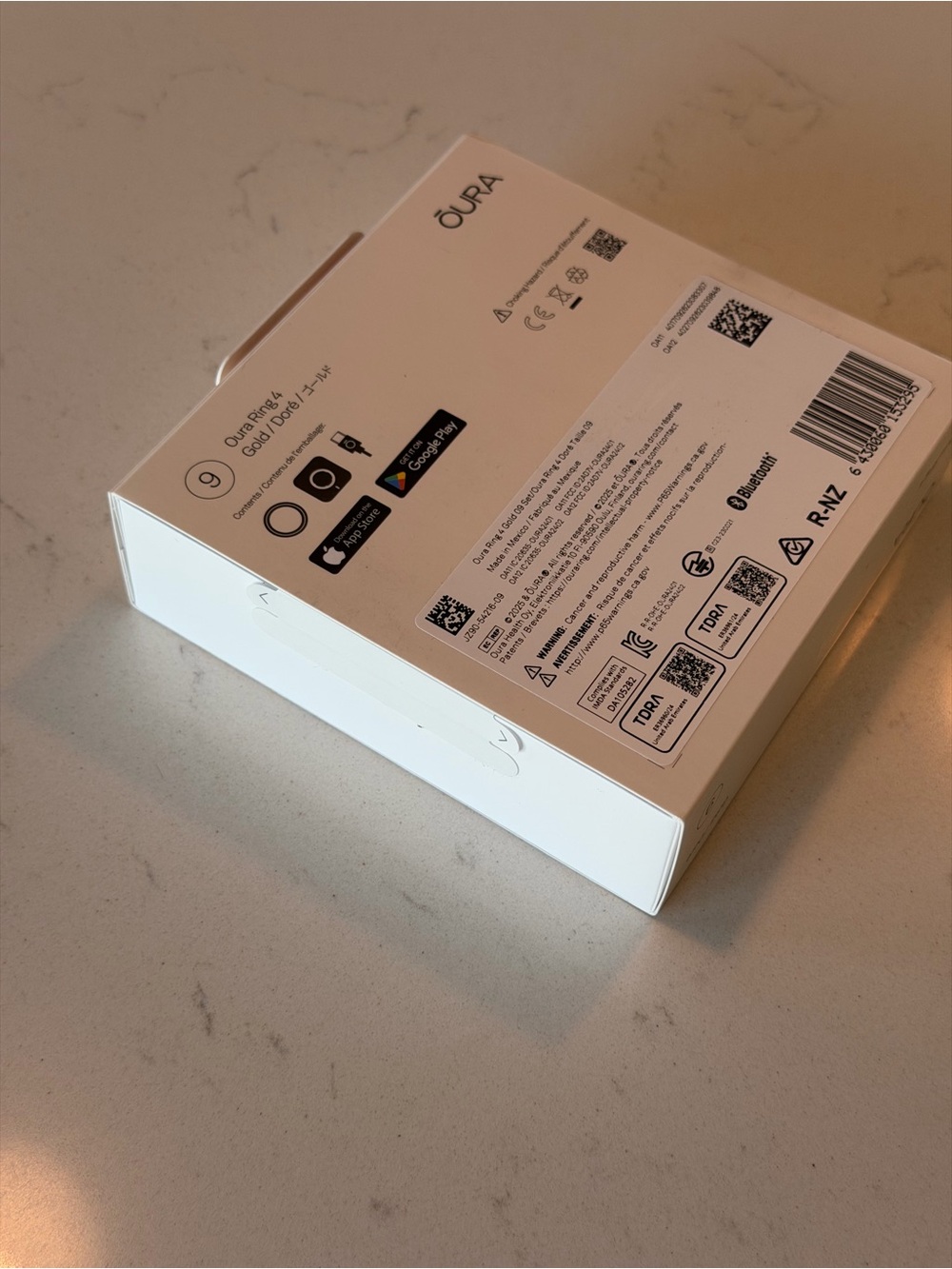 BRAND NEW Oura Ring Gold Gen 4 - Picture 3 of 4